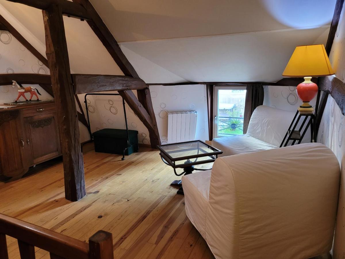 La Cour Du Chateau ラ・シャリテ 部屋 写真